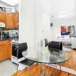 Дава се под наем Едностаен апартамент в Пловдив, Въстанически - 35 кв.м за 158.1 € - Снимка #1