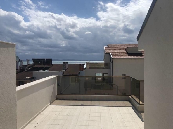 Четиристаен апартамент в Бургас, Център - 224 кв.м за 1340 €/кв.м - Снимка #1