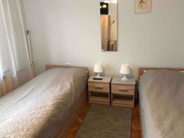 Дава се под наем Едностаен апартамент в Пловдив, Тракия - 42 кв.м за 185 € - Снимка #1