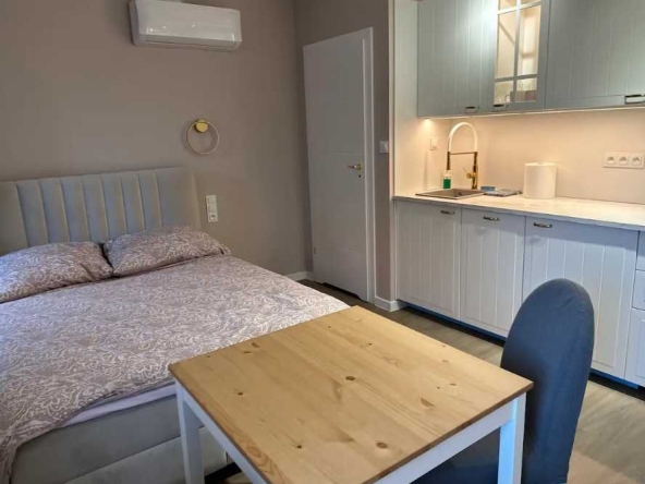 Дава се под наем Едностаен апартамент в Пловдив, Христо Смирненски - 41 кв.м за 190 € - Снимка #1