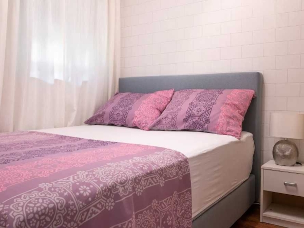 Дава се под наем Тристаен апартамент в Пловдив, Южен - 79 кв.м за 311.1 € - Снимка #1
