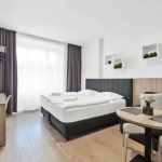 Дава се под наем Едностаен апартамент в Пловдив, Център - 35 кв.м за 178.5 € - Снимка #1