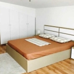 Дава се под наем Тристаен апартамент в Пловдив, Въстанически - 90 кв.м за 255 € - Снимка #1