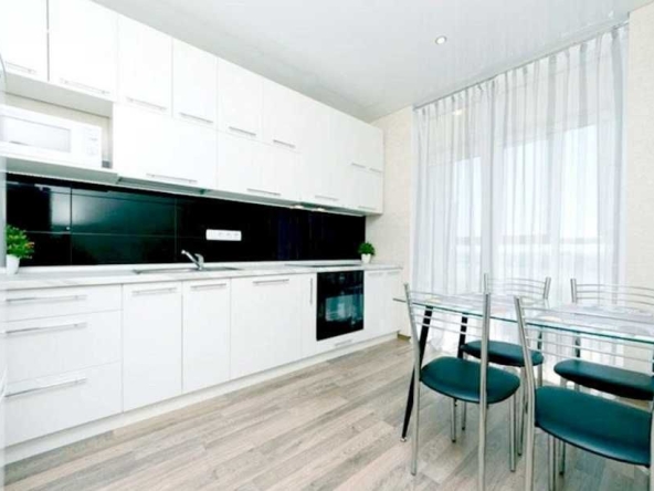 Дава се под наем Едностаен апартамент в Пловдив, Беломорски - 40 кв.м за 229.5 € - Снимка #1