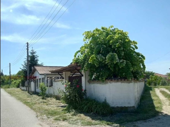 Къща в Варна, Автогара - 230 кв.м за 327 €/кв.м - Снимка #1