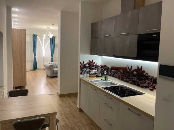 Дава се под наем Тристаен апартамент в Пловдив, Южен - 87 кв.м за 400 € - Снимка #1