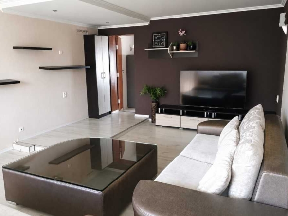 Дава се под наем Тристаен апартамент в София, Симеоново - 90 кв.м за 896.58 € - Снимка #1