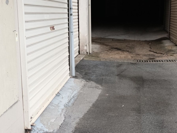 Гараж / Паркомясто в Велико Търново, Картала - 17 кв.м за 1883 €/кв.м - Снимка #1