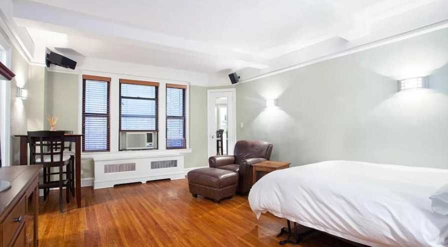 Дава се под наем Едностаен апартамент в Пловдив, Център - 38 кв.м за 173.4 € - Снимка #1