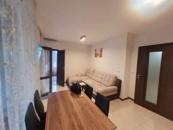 Дава се под наем Тристаен апартамент в София, Надежда 2 - 75 кв.м за 746.64 € - Снимка #1