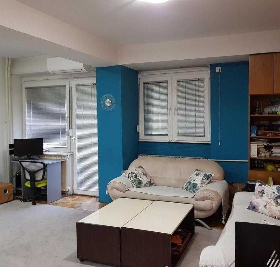 Дава се под наем Едностаен апартамент в Пловдив, Кършияка - 45 кв.м за 153 € - Снимка #1