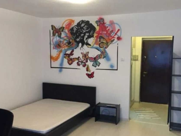 Дава се под наем Тристаен апартамент в Пловдив, Въстанически - 88 кв.м за 510 € - Снимка #1