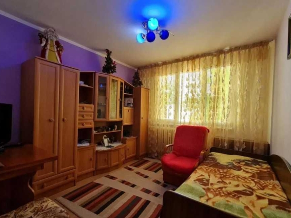 Дава се под наем Тристаен апартамент в Пловдив, Център - 75 кв.м за 183.6 € - Снимка #1