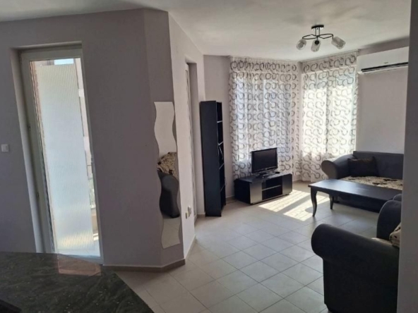 Дава се под наем Двустаен апартамент в София, Хладилника - 65 кв.м за 599 € - Снимка #1