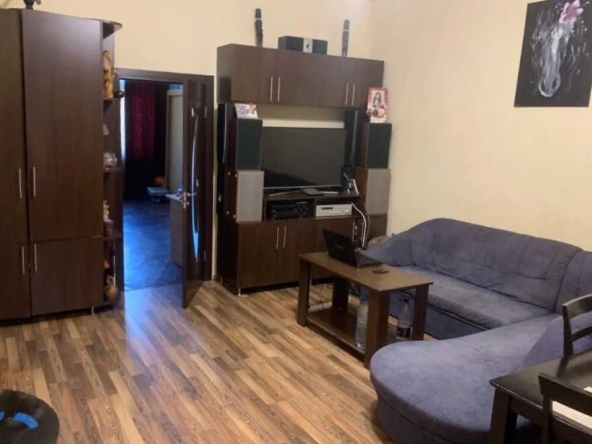 Дава се под наем Двустаен апартамент в Пловдив, Западен - 65 кв.м за 204 € - Снимка #1