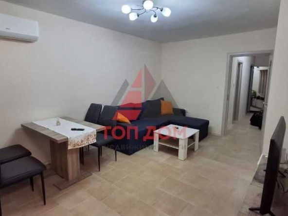 Дава се под наем Тристаен апартамент в Варна, Център - 77 кв.м за 1100 € - Снимка #1