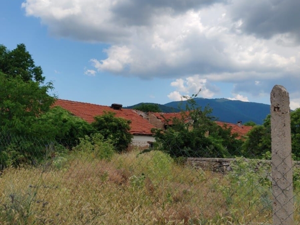 Парцел в с. Горно Сахране, Област Стара Загора - 3500 кв.м за 32 €/кв.м - Снимка #1