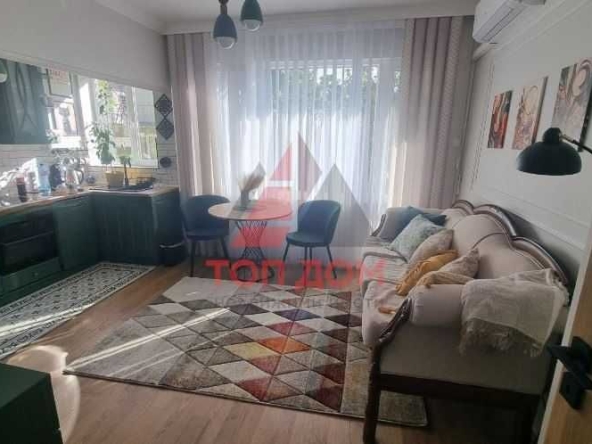 Дава се под наем Двустаен апартамент в Варна, Център - 55 кв.м за 867 € - Снимка #1