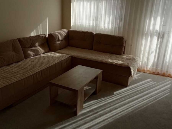 Дава се под наем Тристаен апартамент в Пловдив, Център - 90 кв.м за 326.4 € - Снимка #1