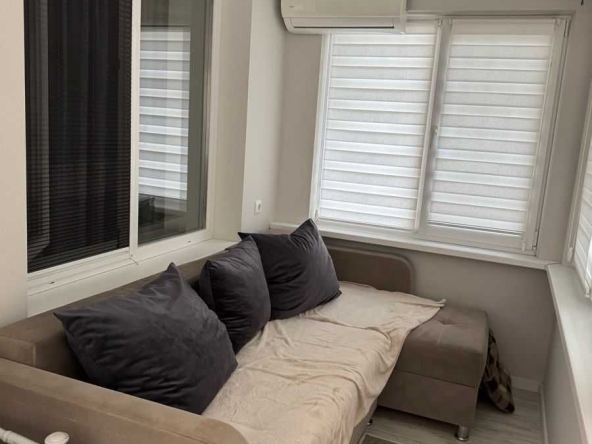 Дава се под наем Едностаен апартамент в София, Левски Г - 51 кв.м за 325 € - Снимка #1