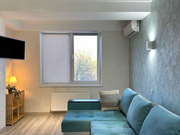 Дава се под наем Двустаен апартамент в София, Зона Б-5 - 65 кв.м за 380 € - Снимка #1