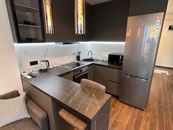 Дава се под наем Двустаен апартамент в София, Гоце Делчев - 74 кв.м за 400 € - Снимка #1