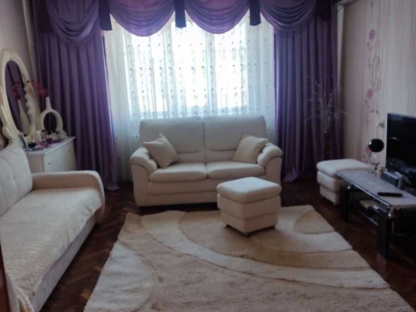 Дава се под наем Двустаен апартамент в София, Дружба 2 - 56 кв.м за 300 € - Снимка #1