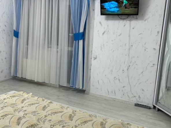 Дава се под наем Двустаен апартамент в София, Люлин 6 - 65 кв.м за 325 € - Снимка #1