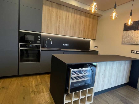 Дава се под наем Двустаен апартамент в София, Малинова долина - 89 кв.м за 425 € - Снимка #1