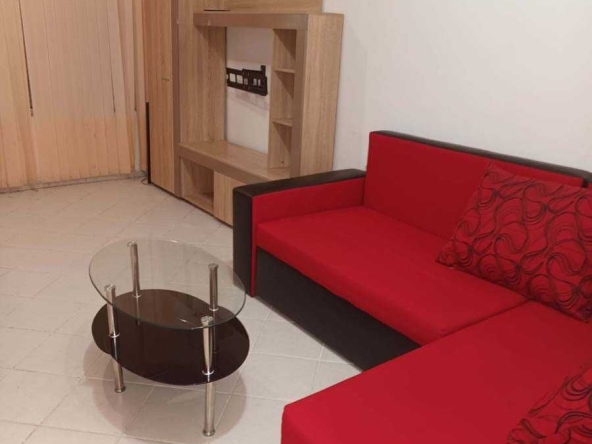 Дава се под наем Тристаен апартамент в Варна, Лятно кино Тракия - 90 кв.м за 510 € - Снимка #1