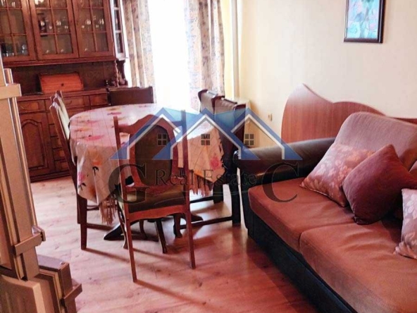 Дава се под наем Двустаен апартамент в к.к. Св.Св. Константин и Елена - 70 кв.м за 408 € - Снимка #1