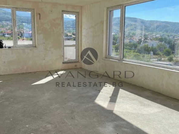 Тристаен апартамент в с. Марково, Област Пловдив - 100 кв.м за 1350 €/кв.м - Снимка #1