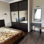 Дава се под наем Двустаен апартамент в София, Толстой - 75 кв.м за 350 € - Снимка #1