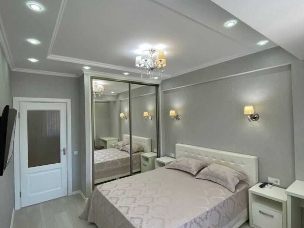 Дава се под наем Двустаен апартамент в Пловдив, Център - 50 кв.м за 372.3 € - Снимка #1