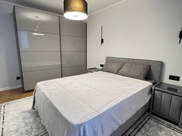 Дава се под наем Двустаен апартамент в София, Гоце Делчев - 56 кв.м за 425 € - Снимка #1