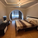 Дава се под наем Тристаен апартамент в София, Малинова долина - 127 кв.м за 750 € - Снимка #1