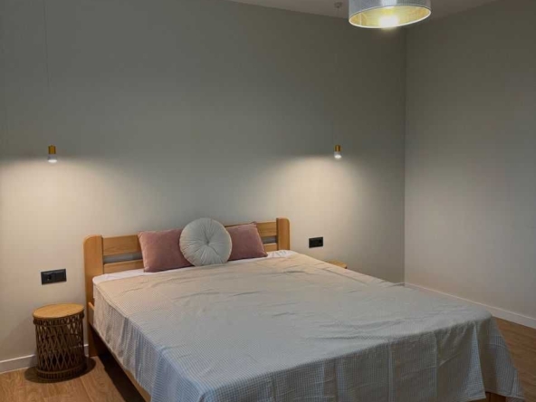 Дава се под наем Двустаен апартамент в София, Център - 59 кв.м за 425 € - Снимка #1