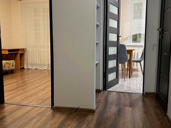 Дава се под наем Едностаен апартамент в София, Модерно предградие - 42 кв.м за 325 € - Снимка #1