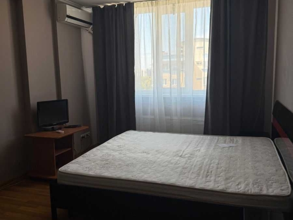 Дава се под наем Двустаен апартамент в София, Дружба 1 - 56 кв.м за 350 € - Снимка #1