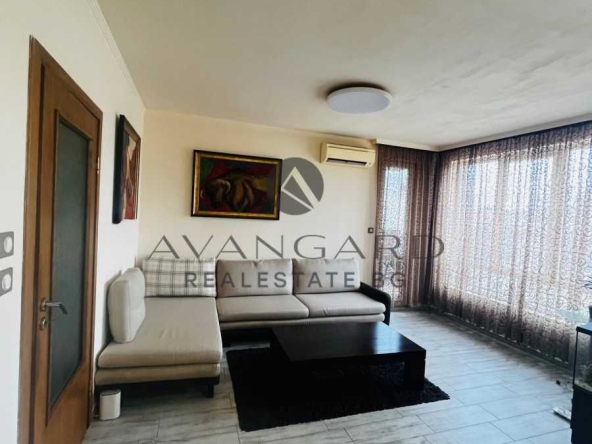 Тристаен апартамент в Пловдив, Кючук Париж - 90 кв.м за 2222 €/кв.м - Снимка #1