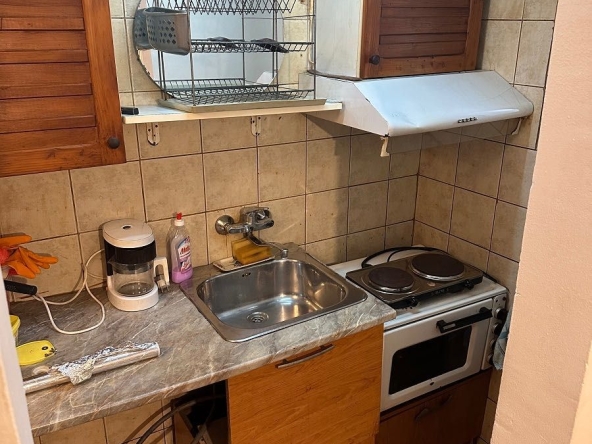 Дава се под наем Едностаен апартамент в София, Лозенец - 20 кв.м за 229.5 € - Снимка #1