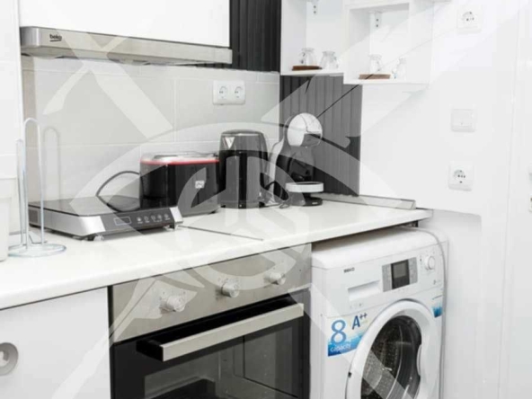 Дава се под наем Тристаен апартамент в Варна, ВИНС - 60 кв.м за 600 € - Снимка #1