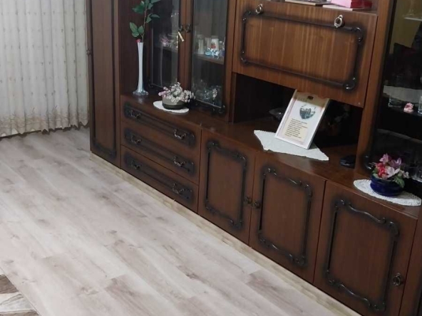 Двустаен апартамент в Търговище, Център - 68 кв.м за 1200 €/кв.м - Снимка #1