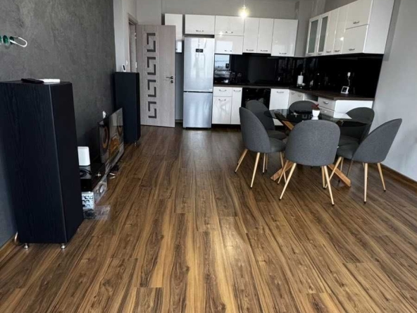 Тристаен апартамент в Асеновград - 103 кв.м за 1457 €/кв.м - Снимка #1