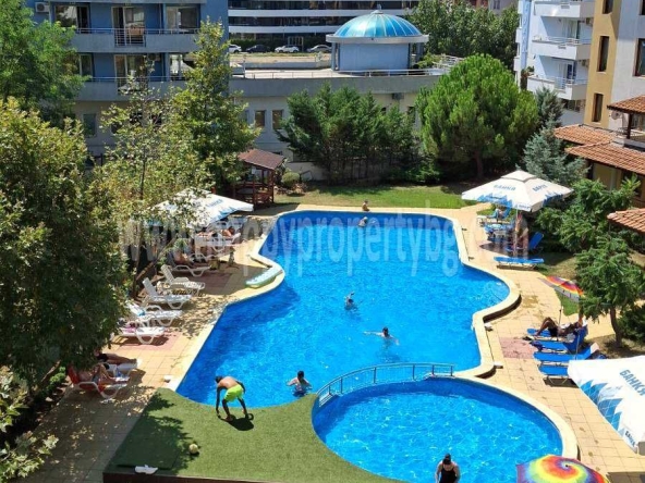 Двустаен апартамент в к.к. Слънчев бряг - 65 кв.м за 1016 €/кв.м - Снимка #1