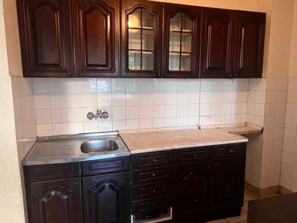 Тристаен апартамент в София, Център - 63 кв.м за 2143 €/кв.м - Снимка #1