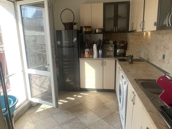 Тристаен апартамент в Бургас, Възраждане - 106 кв.м за 1368 €/кв.м - Снимка #1