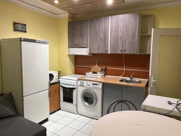 Дава се под наем Тристаен апартамент в София, Център - 70 кв.м за 600 € - Снимка #1