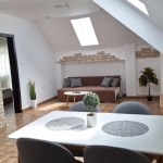 Дава се под наем Двустаен апартамент в Китен - 56 кв.м за 71.4 € - Снимка #1