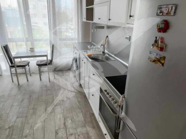 Дава се под наем Двустаен апартамент в Варна, Възраждане 2 - 50 кв.м за 375 € - Снимка #1